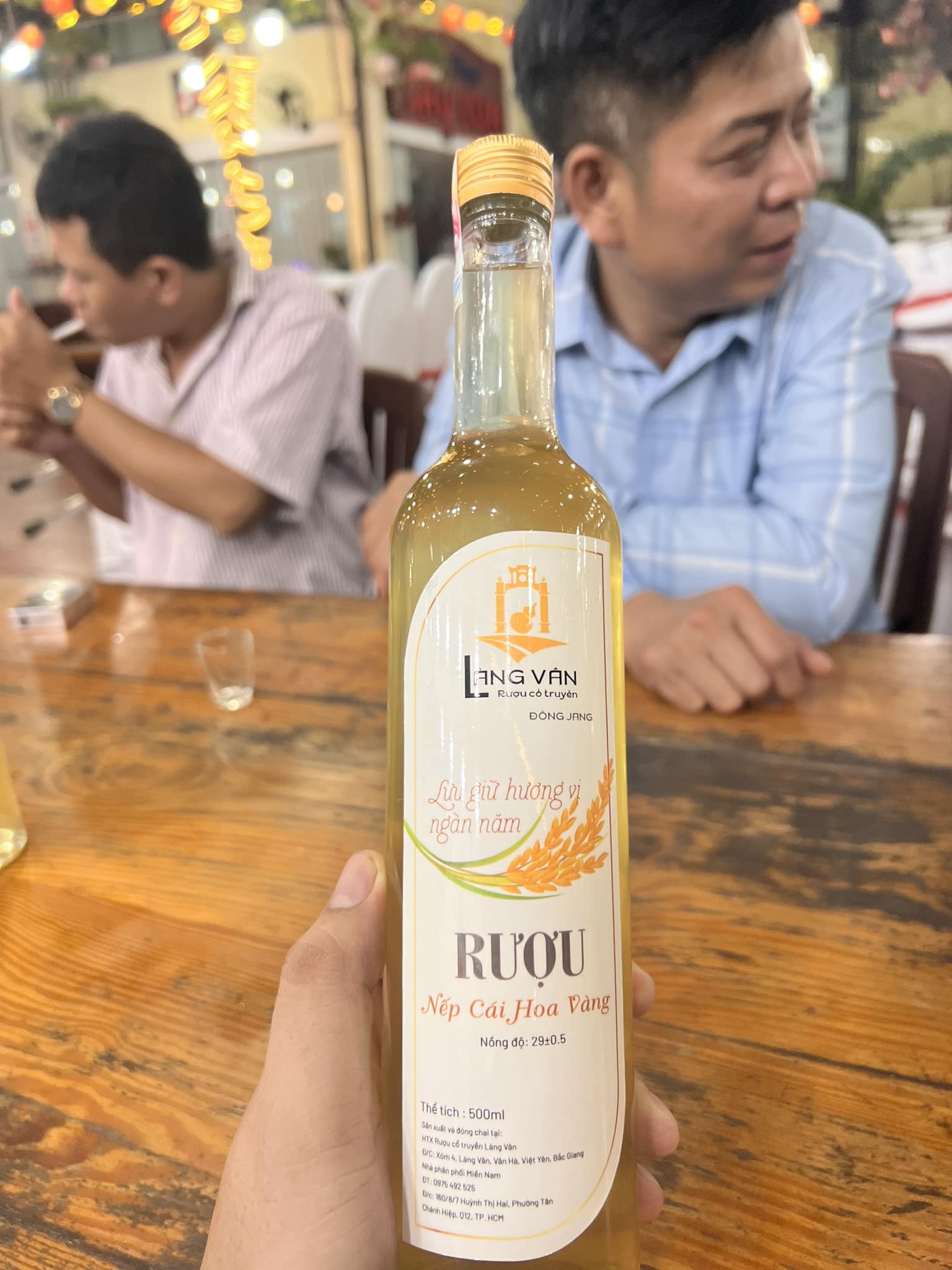 Hương vị của rượu làng Vân